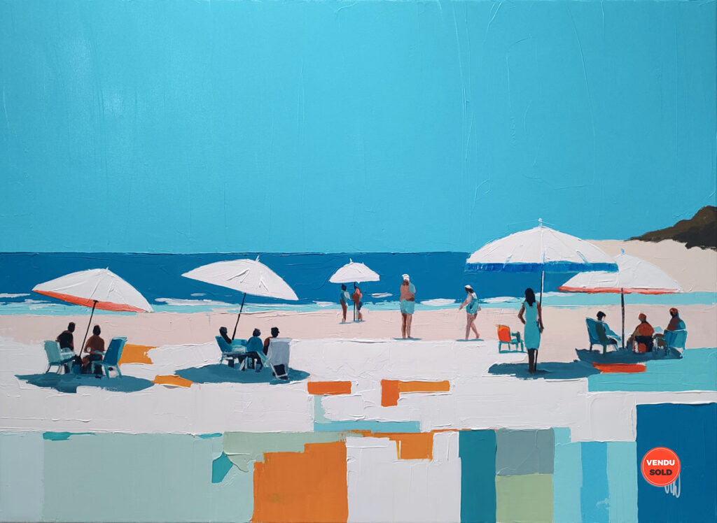 Plage et parasols blancs