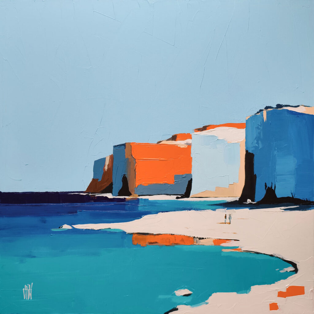 Plage au creux des falaises